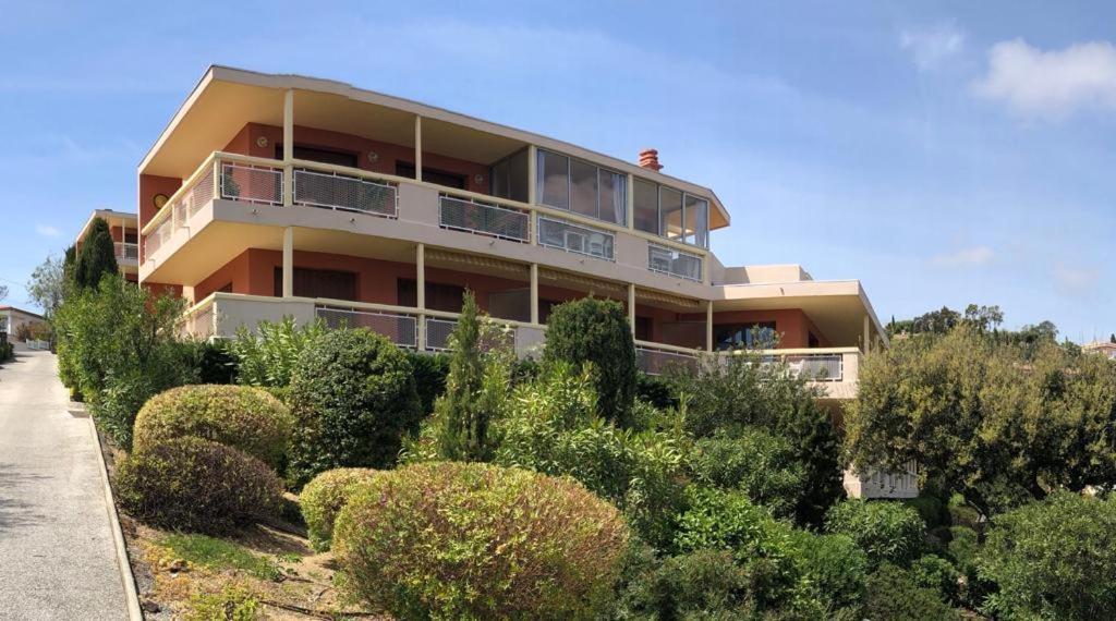 Appartement Altair Le Lavandou Eksteriør bilde